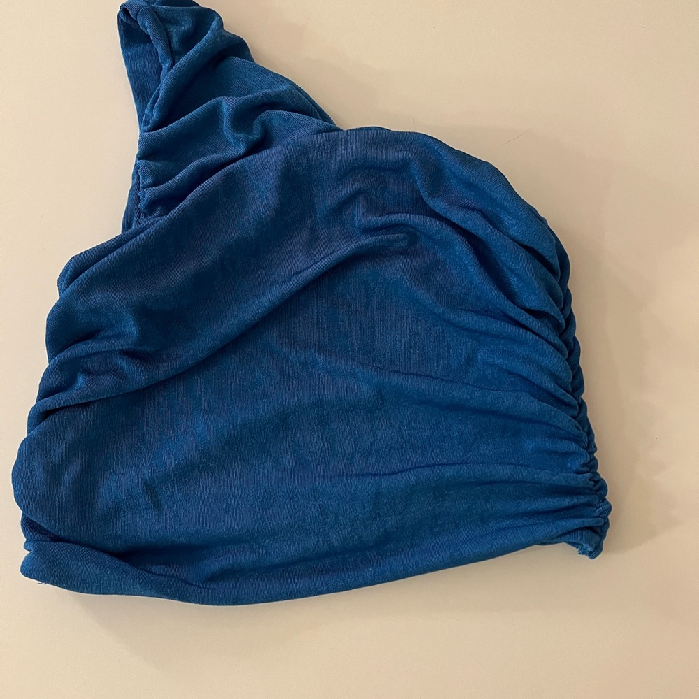 one sleeve tank